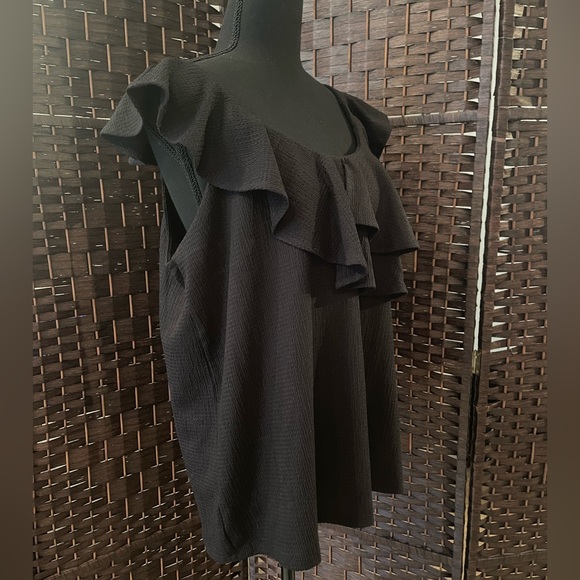 Nine West black sleeveless top - Picture 3 of 4